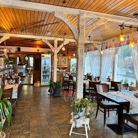 Hotel Post Cunter Biancardi Савоньїн Екстер'єр фото