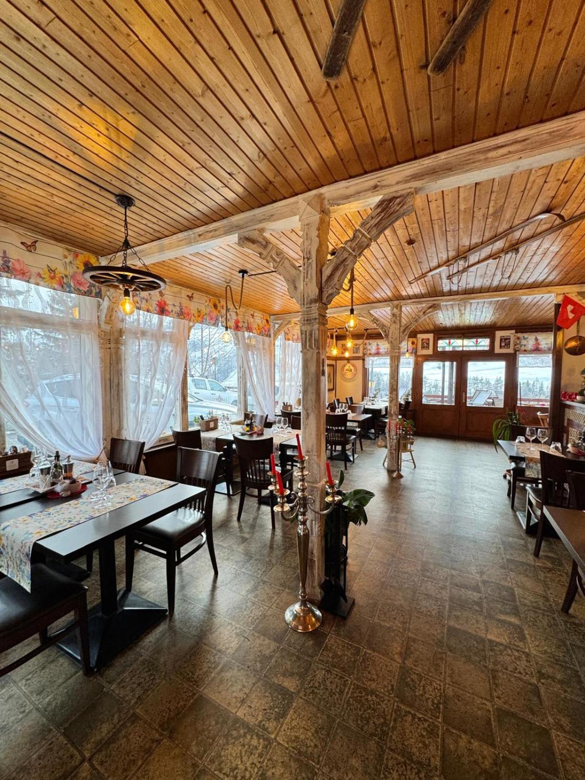 Hotel Post Cunter Biancardi Савоньїн Екстер'єр фото